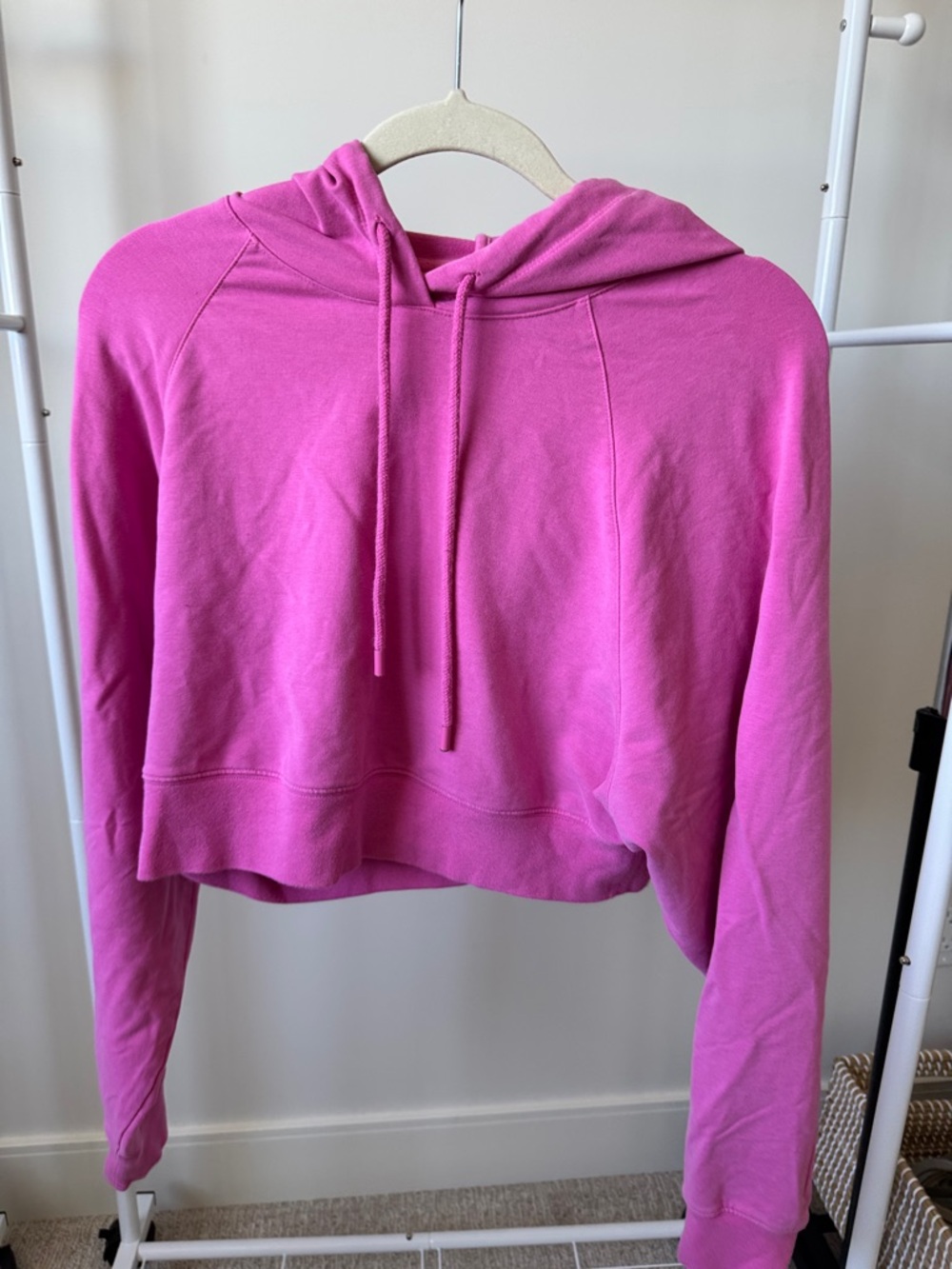 Alo Yoga Cropped Double Take Hoodie - Paradise Pink